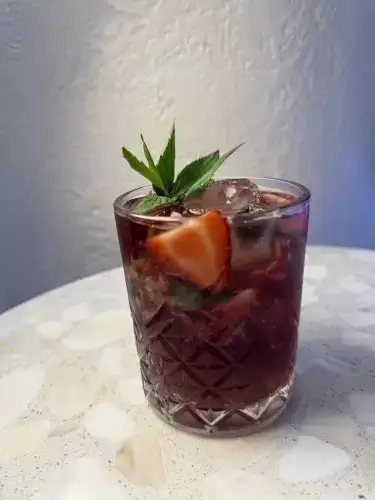 Strawmint